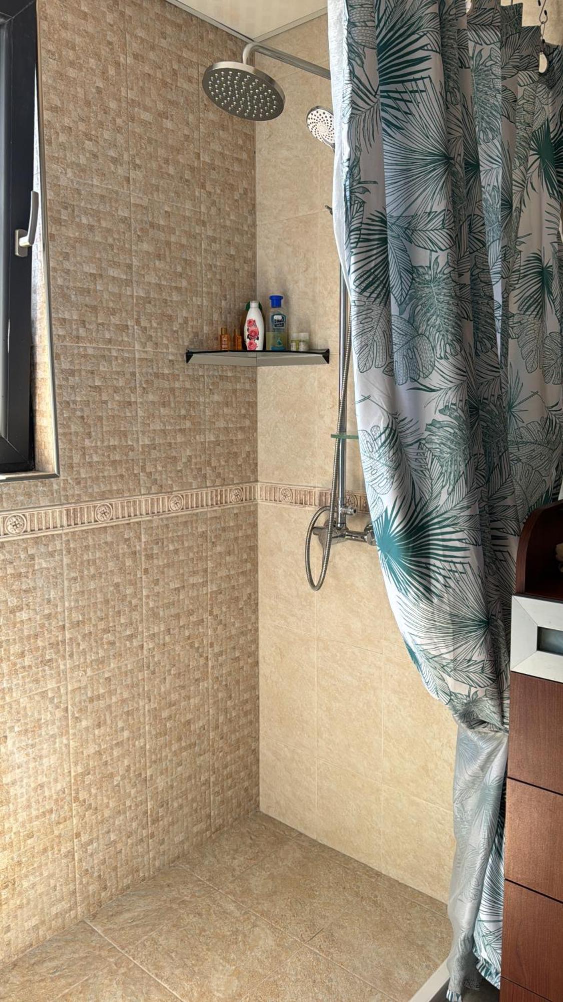 Downtown Central Apartment With Working Kitchen, City Views & Free Parking Kazanlŭk Exterior foto